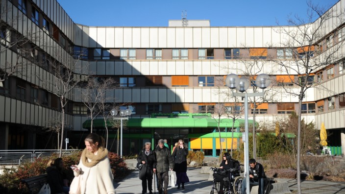 Städtisches Klinikum: Den städtischen Krankenhäusern in Bogenhausen (Foto), Harlaching, Neuperlach, Schwabing und in der Thalkirchner Straße droht 2015 die Insolvenz.