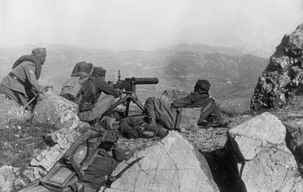 Italienische Maschinengewehrstellung an der griechisch-albanischen Front, 1940