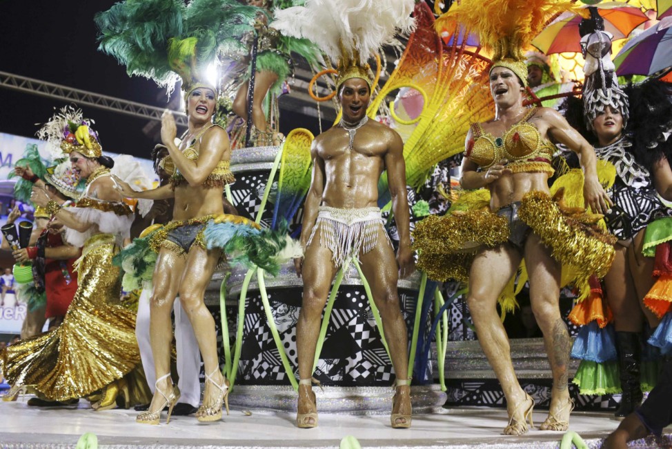 Die Mocidade Sambaschule beim Karneval in Rio