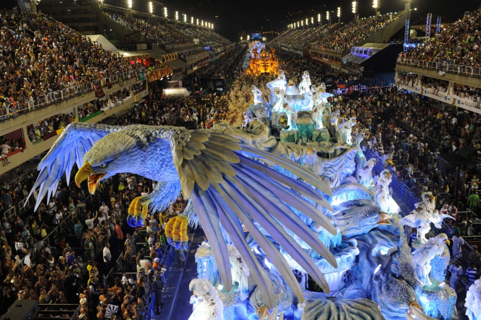 Die Portela Sambaschule am zweiten Tag des Karnevals in Rio