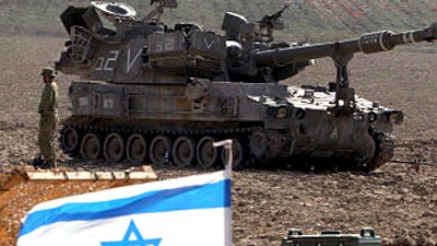 Außenansicht zu 60 Jahren Israel: Ein Land in permanentem Kriegszustand: Israelische Soldaten 2005 an der Grenze zum Gaza-Streifen.