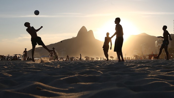 Brasilien Ipanema Rio de Janeiro Fußballspielen Fußball