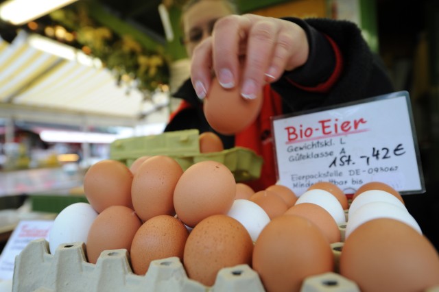 Bio-Eier auf dem Viktualienmarkt in München, 2011