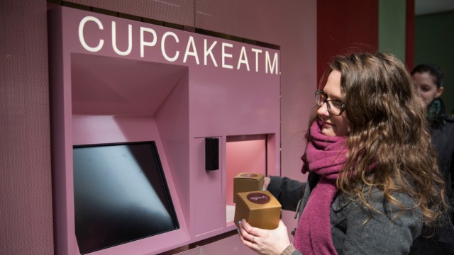 Cupcake Shop Installs 24 Hour Cupcake ATM On Manhattan's Upper East Side