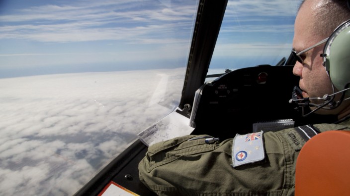 Search continues for Malaysian Airlines Flight MH370