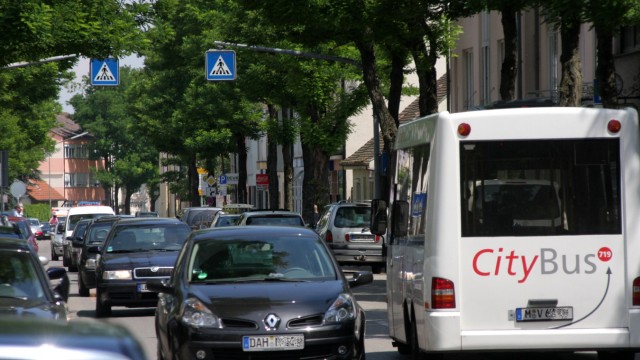 Straßenverkehr: In der Mittermayerstraße ist die Verkehrsbelastung hoch und damit auch die Lärmbelastung.