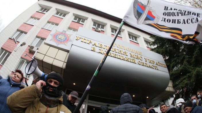 Besetzte Polizeizentrale in Donezk