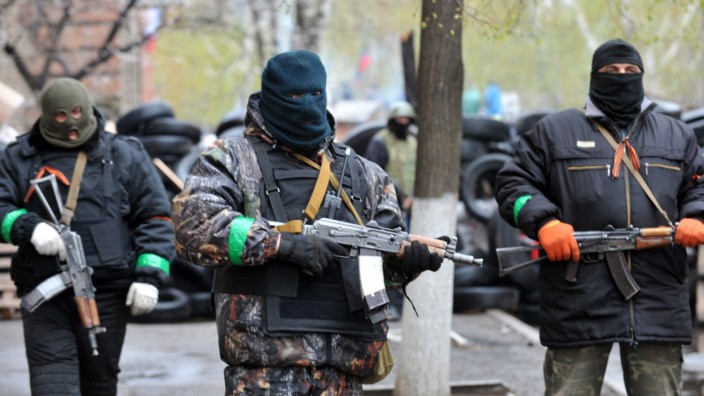 Ausschreitungen in Ost-Ukraine: Prorussische Bewaffnete in Slawjansk.