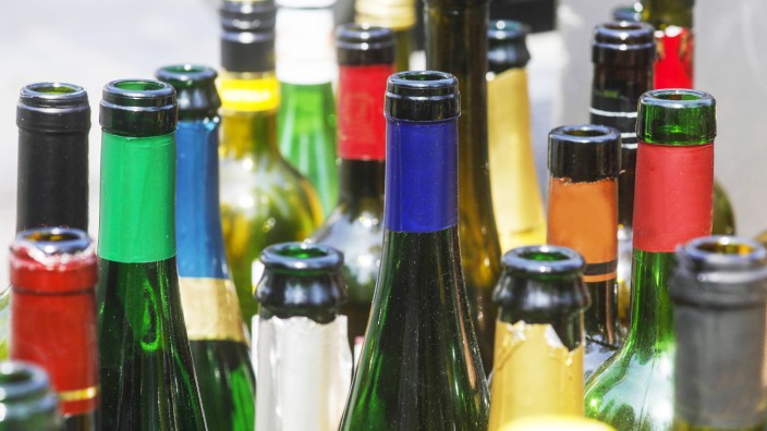 Nordrhein-Westfalen: Noch pfandfrei: Weinflaschen