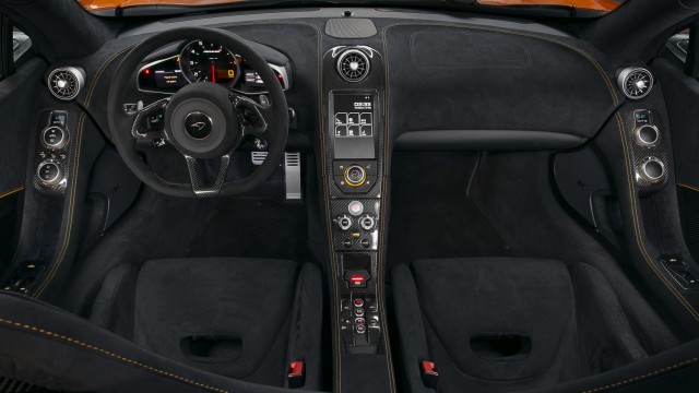 Der Innenraum des McLaren 650S Spider.