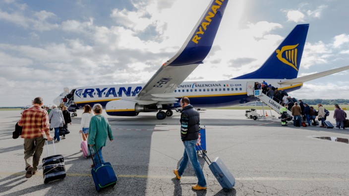 Ryanair-Maschine Flughafen Blankenese