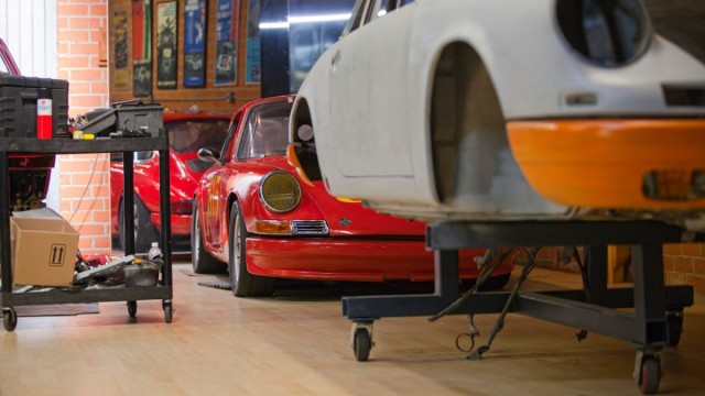 Porsche 911 bei der Restauration