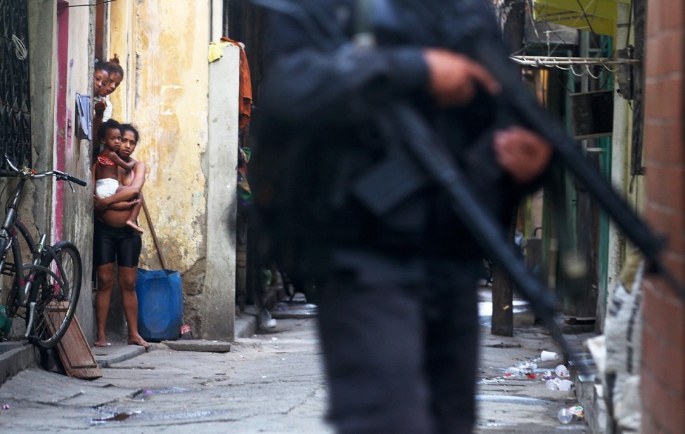 Federal Forces Occupy Mare Favela Complex