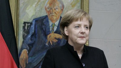 60 Jahre soziale Marktwirtschaft: Aus Ludwig Erhards Motto "Wohlstand für alle" macht Angela Merkel nun "Bildung für alle".
