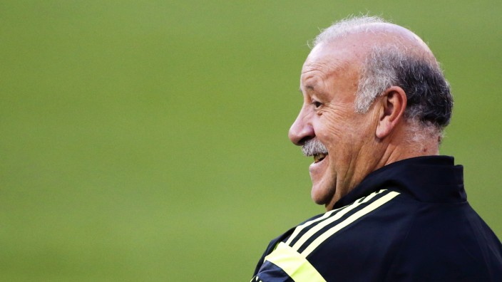 Spain's national soccer team head coach Vicente del Bosque sits after a training session at RFK Stadium in Washington