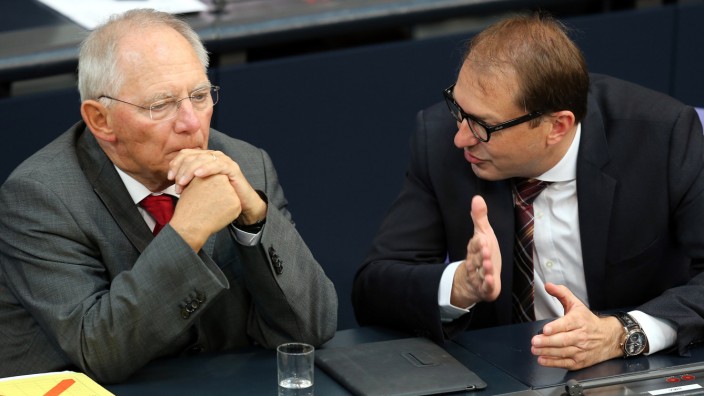 Wolfgang Schäuble und Alexander Dobrindt im Bundestag