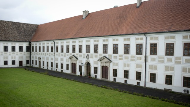 Wessobrunn: MARTINA GEBHARDT - neue Eigentümerin von Kloster Wessobrunn