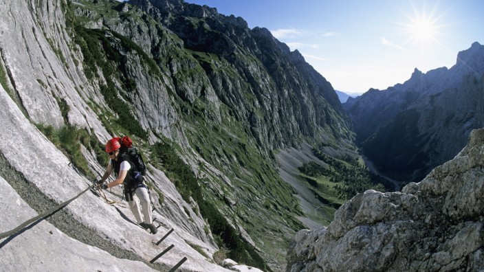 Klettersteige: Über den Klettersteig im Höllental kommt man auf die Zugspitze.