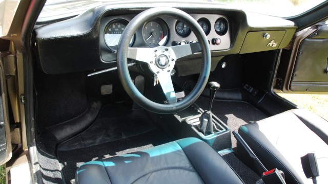Der Innenraum des Puma GTE 1600.
