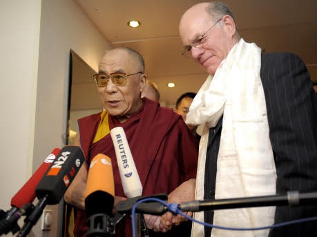 Dalai Lama, Norbert Lammert, dpa
