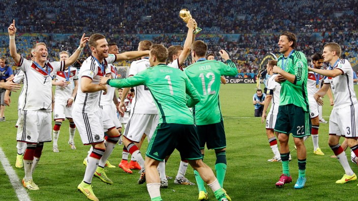 Sympathien für Weltmeister Deutschland: Tanzende Deutsche: Ihre Liebe zu Tangokursen und Sambastunden ist den Brasilianern und Argentiniern schon vor der WM aufgefallen.