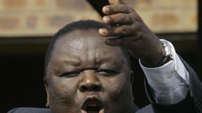 Machtkampf in Simbabwe: Morgan Tsvangirai ruft die internationale Gemeinschaft zu Hilfe.