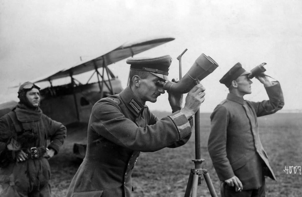 Deutscher Fliegerhorst im Ersten Weltkrieg, 1918 | German aerobase during the FIrst World War, 1918