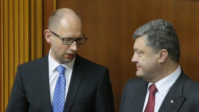 Ukrainian parliament rejects premier's resignation