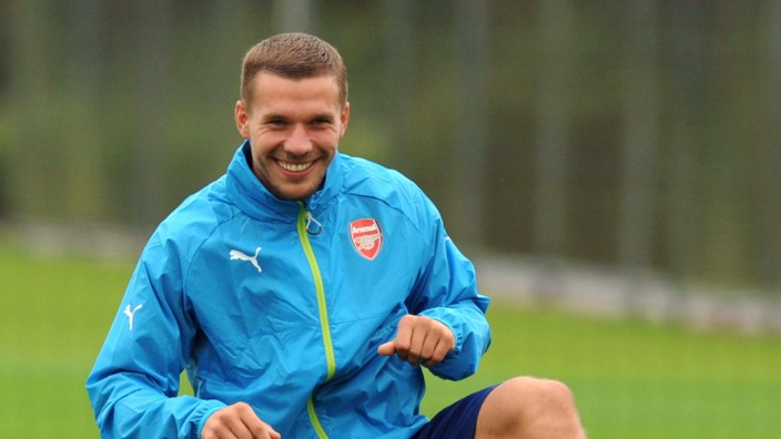 Premier League: Lukas Podolski bleibt wohl doch beim FC Arsenal.
