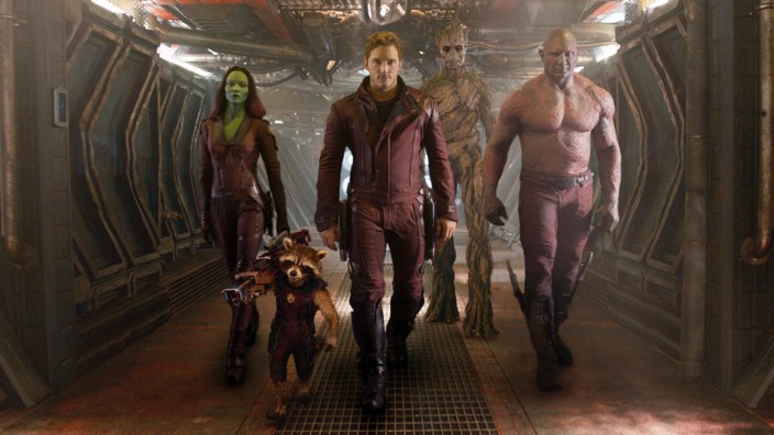 "Guardians of the Galaxy" im Kino: Aufmarsch der Guardians: Zoe Saldana, "Rocket Racoon", gesprochen von Bradley Cooper, Chris Pratt, "Groot", gesprochen von Vin Diesel und Dave Bautista (von links).