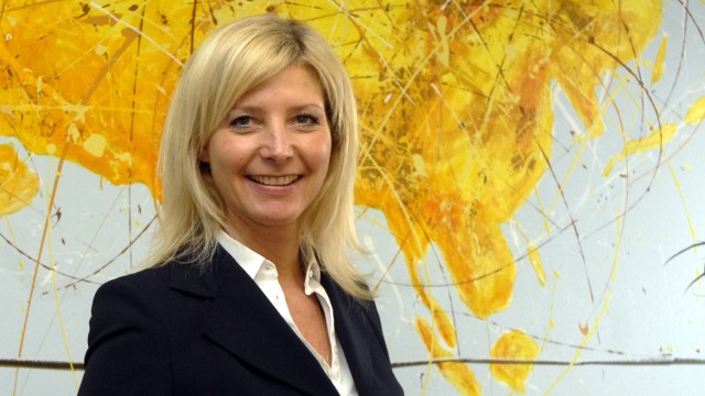 Bayerische Staatskanzlei: Richtig viel weiß niemand über die neue Umweltministerin Ulrike Scharf.
