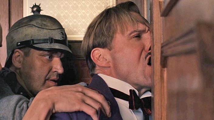 Ralph Fiennes als Monsieur Gustave in einer Szene von "The Grand Budapest Hotel".
