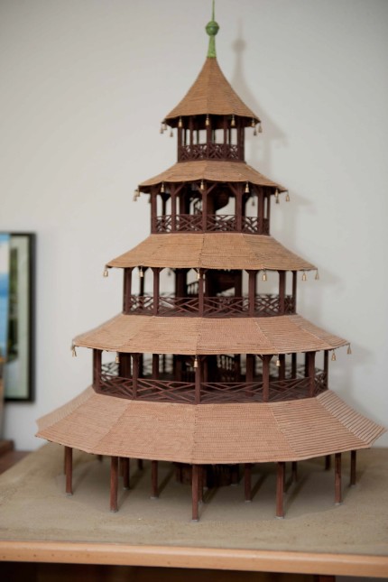Ungewöhnliches Hobby: Zeitaufwendig: Allein acht Monate hat Deuringer am Modell des Chinesischen Turms gearbeitet.