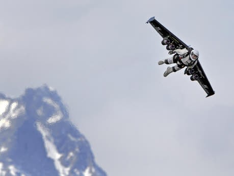 fliegender Mensch, Schweit, AFP