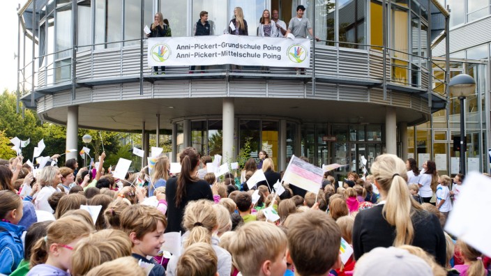 Gebundene Ganztagsklassen in Poing: Den gebundenen Ganztag gibt es an der Anni-Pickert-Grundschule seit dem Schuljahr 2006/2007.