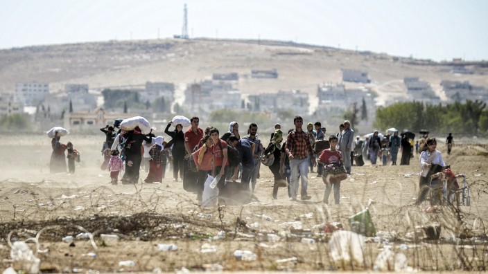 100.000 flüchten vor der IS aus Syrien in die Türkei
