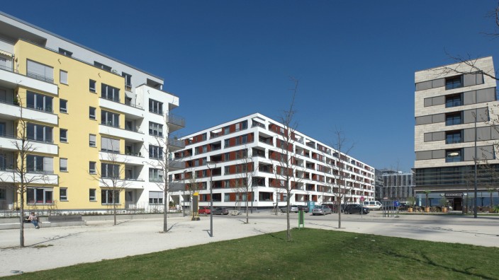 Große Koalition: Moderner Wohnungsbau in München: Neue Häuser sind nach dem Willen der großen Koalition dauerhaft von Beschränkungen bei der Höhe der Miete ausgenommen.