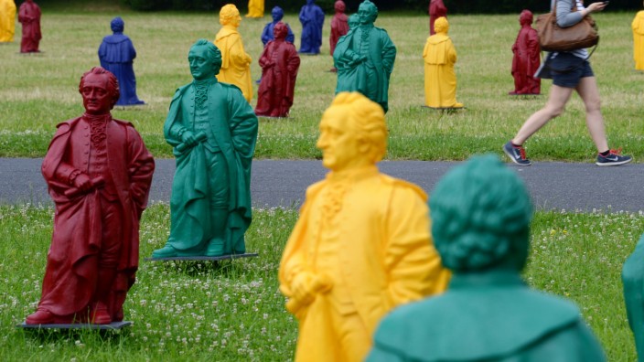 Goethe-Figuren auf dem Uni-Campus