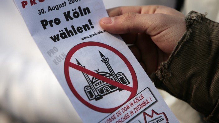 Vorstellung Verfassungsschutzbericht NRW 2008 - Protest