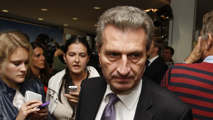 Neue EU-Kommission: Neu im Digitalen: Manche fürchten, dass Günther Oettinger vor allem Konzerne schützen wird.