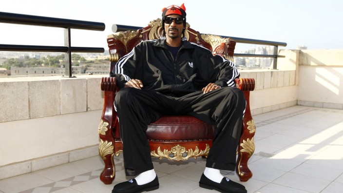 U.S. rapper Snoop Dogg poses before the 'Isle of MTV Malta Special' concert in Floriana