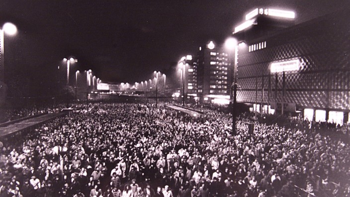 70,000 PEOPLE TOOK PART AT A DEMONSTRATION AGAINST THE COMMUNIST REGIME IN LEIPZIG