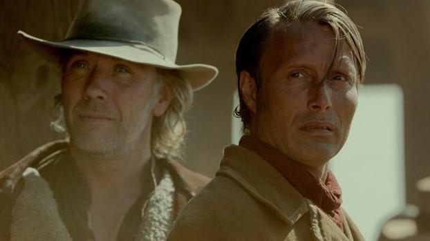 Peter (Mikael Persbrandt, links) und Jon (Mads Mikkelsen) in "The Salvation".