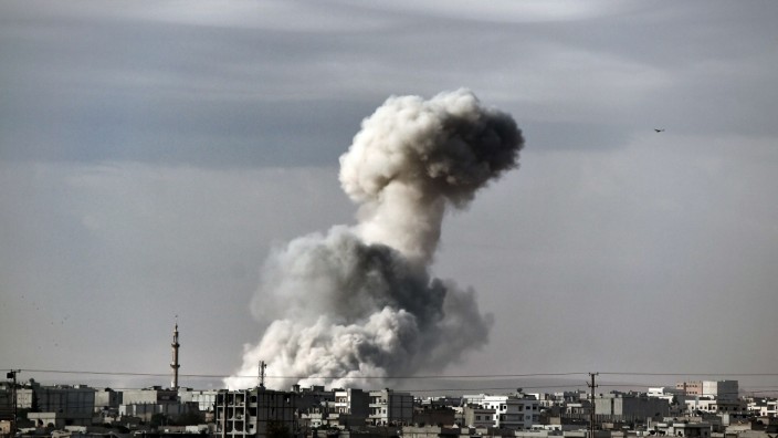 Luftangriff auf IS-Stellungen in Kobanê 2014
