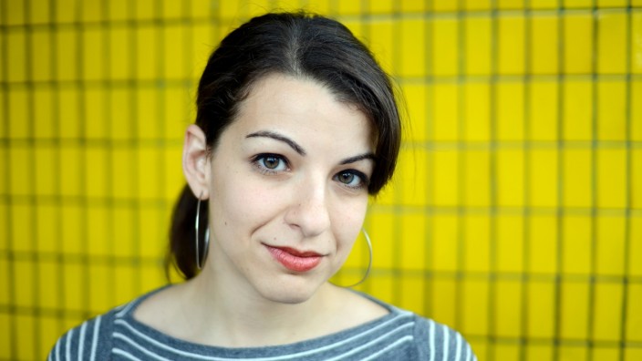 Anita Sarkeesian analysiert Sexismus in Computerspielen.