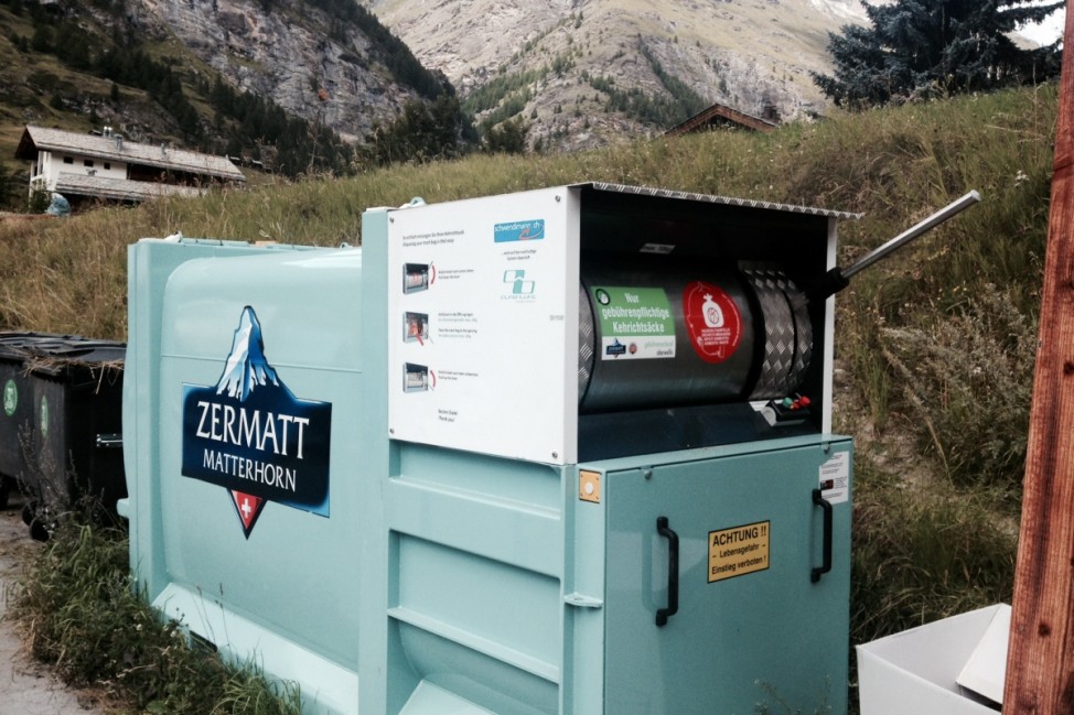 Zermatt, Müllentsorgung, Mitten in ... Absurdistan