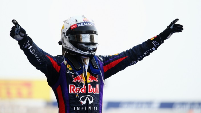 F1 Driver Vettel Leaves Red Bull For Ferrari