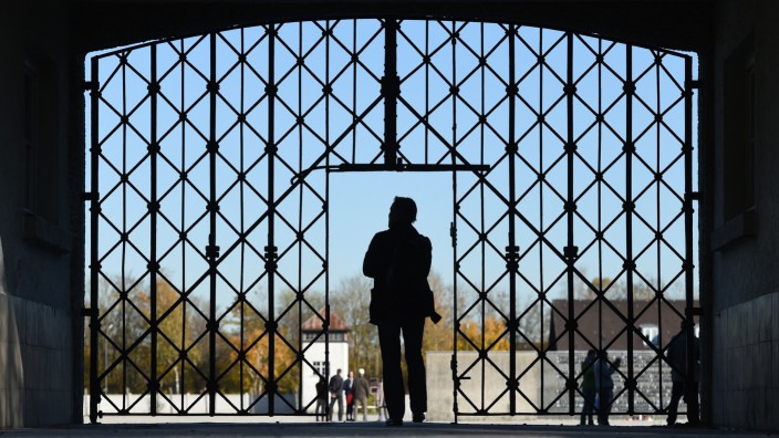 Tür zur KZ-Gedenkstätte Dachau gestohlen