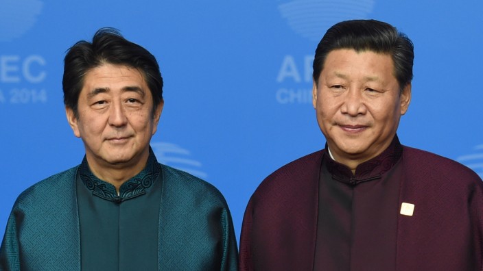 Japan's Prime Minister Shinzo Abe China President Xi Jinping  Apec