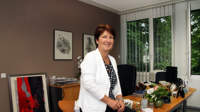 Bürgermeisterin Christine Borst im Amtszimmer